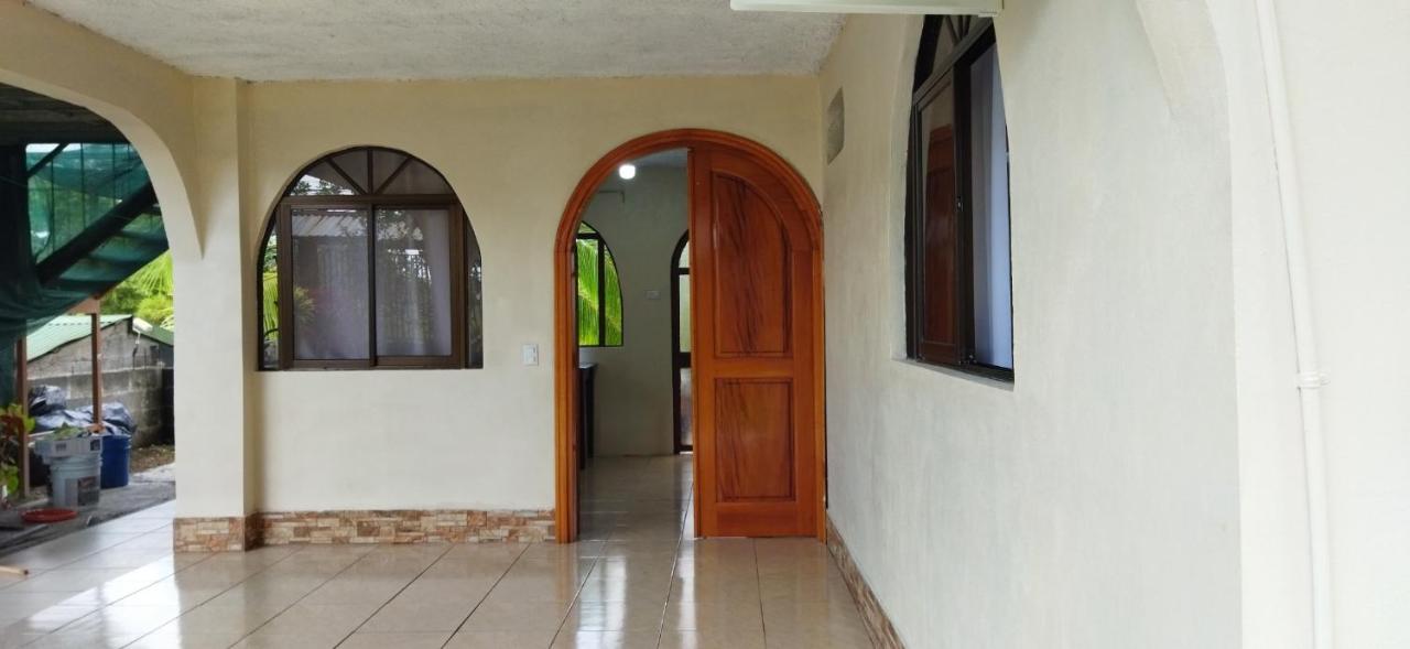 Alinas House Apartment La Fortuna Exterior foto