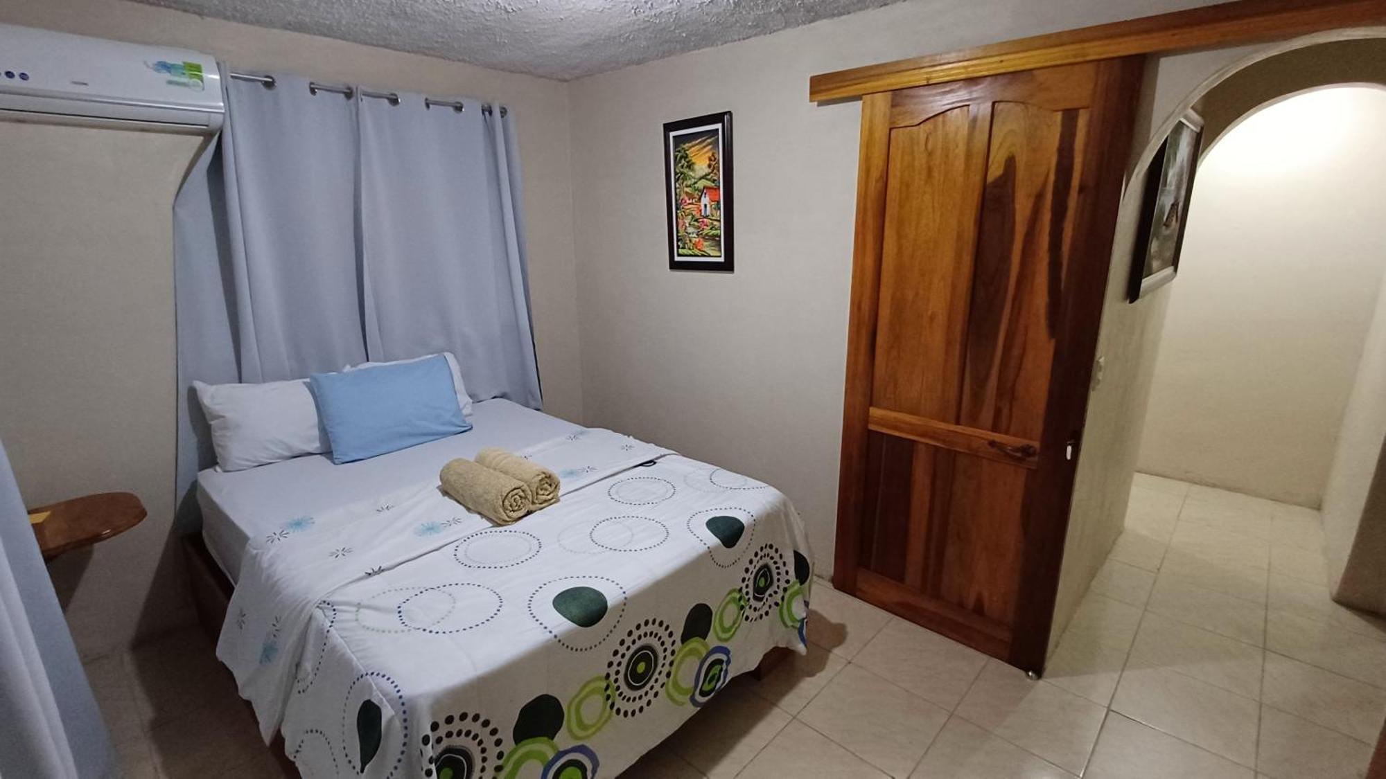 Alinas House Apartment La Fortuna Exterior foto